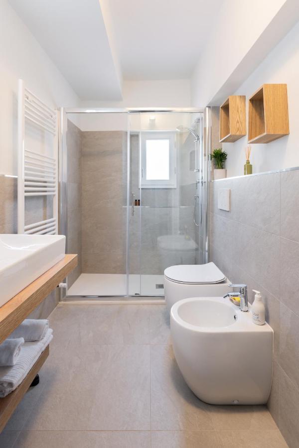 Living Walls Florence Apartments Экстерьер фото