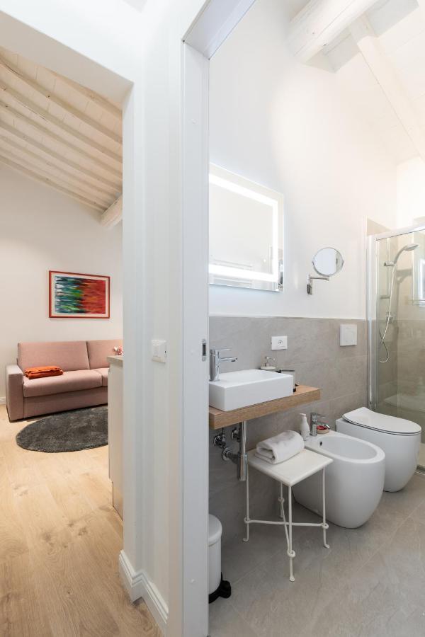 Living Walls Florence Apartments Экстерьер фото